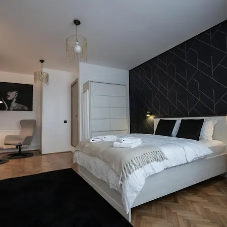Casa Basarab * Brasov